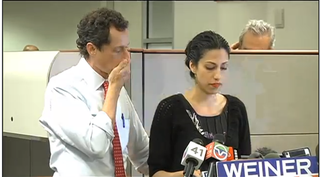 Illustration for article titled Anthony Weiner and Huma Abedin Make Faces